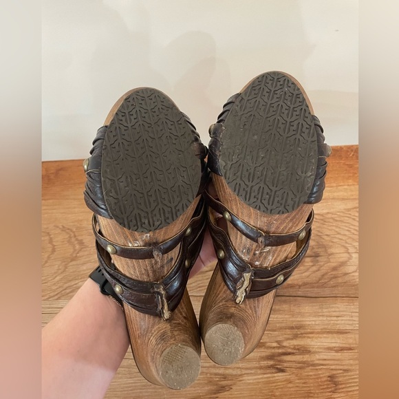 Frye Reese Brown Leather Wood Stacked Heels Sandal Slides Shoes Women’s Sz 9 - Picture 8 of 10